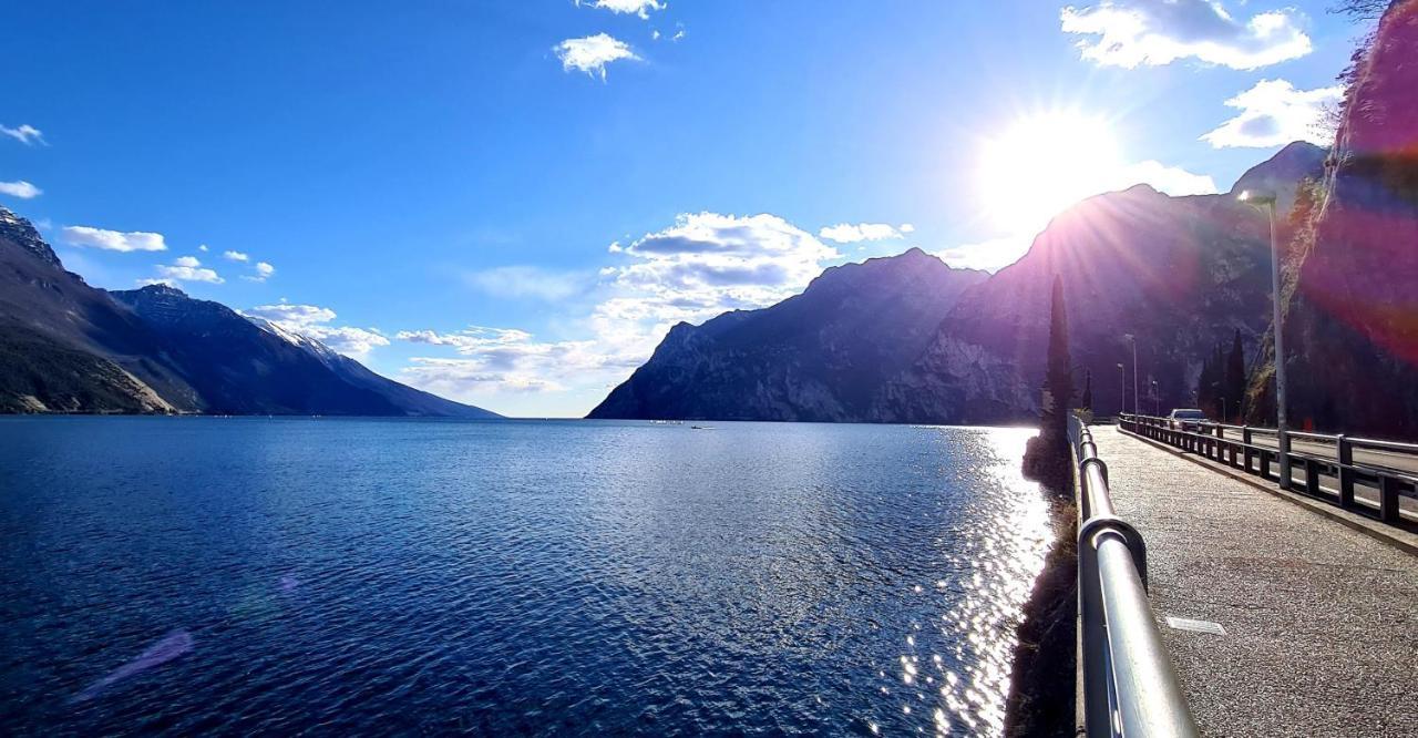 Garda Lake Aloha Apartments トルボレ エクステリア 写真