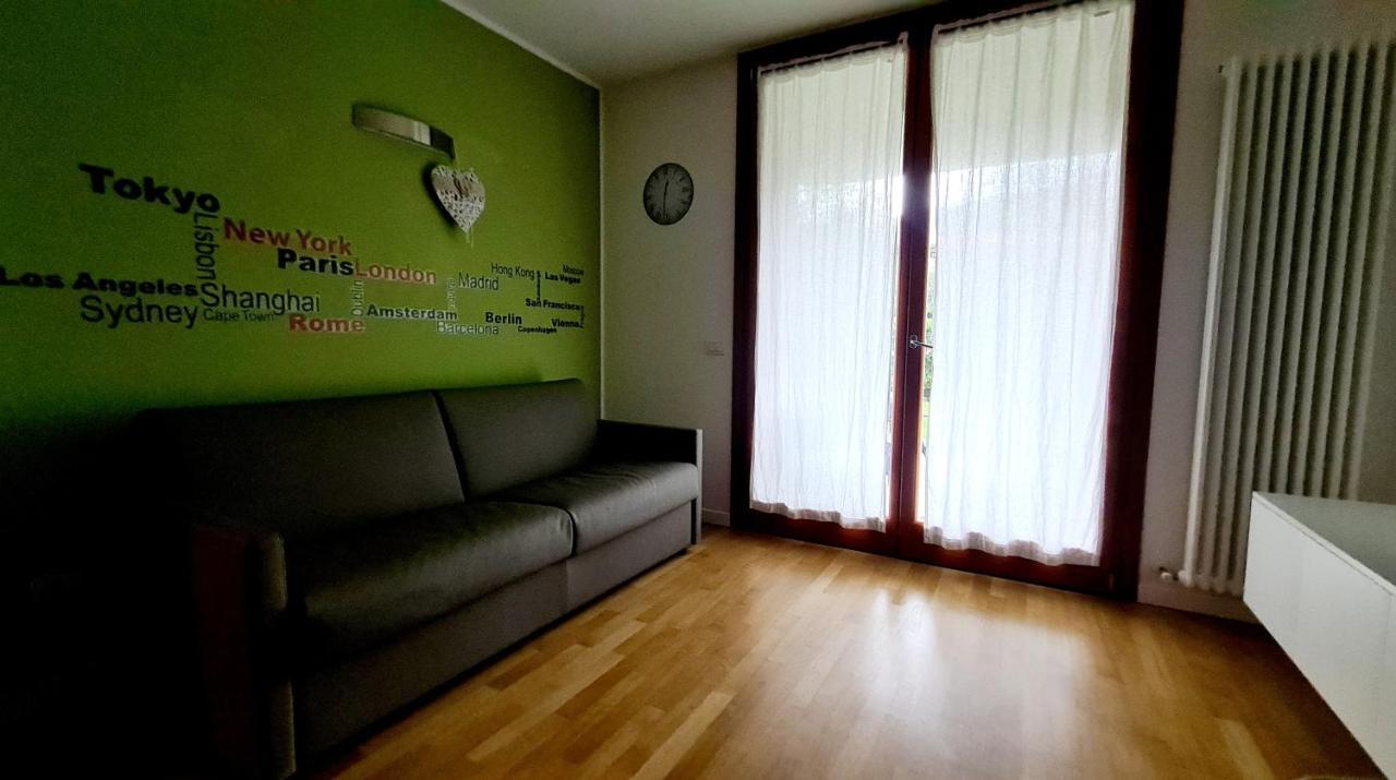 Garda Lake Aloha Apartments トルボレ エクステリア 写真